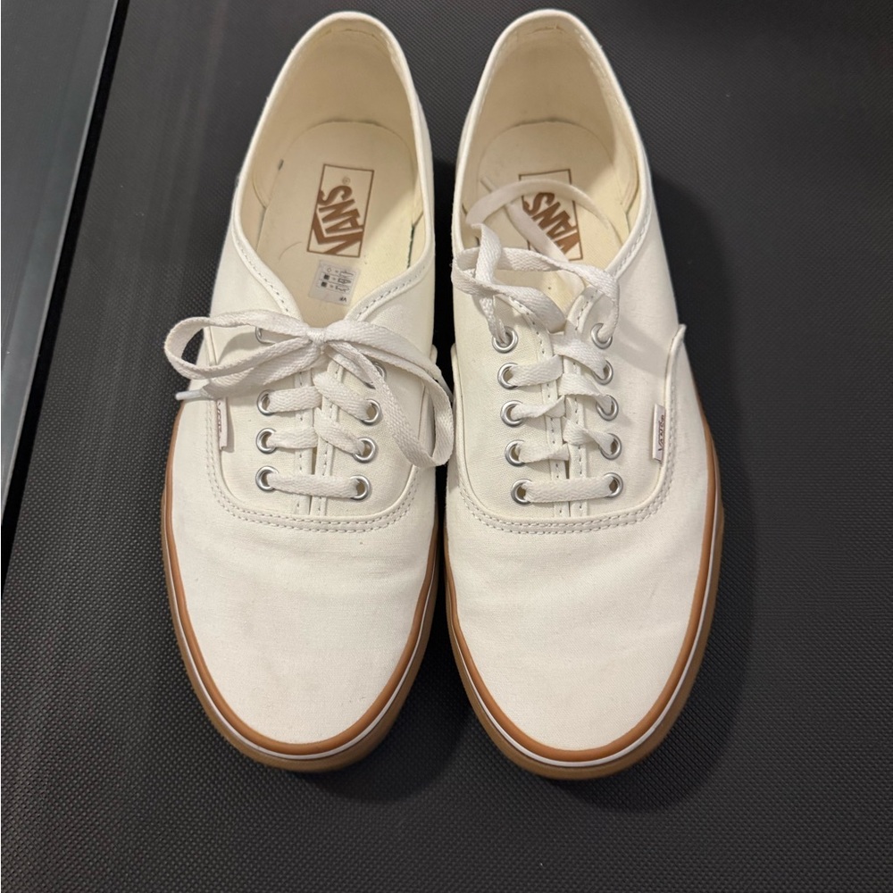 Vans off -White and Gum Sole  Sneakers size 11.5 Men’s